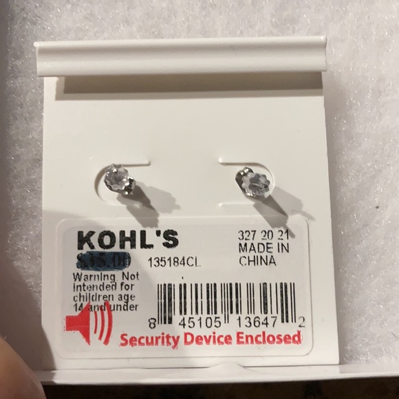 NWT Sterling Silver with crystal stud earrings - Picture 3 of 3